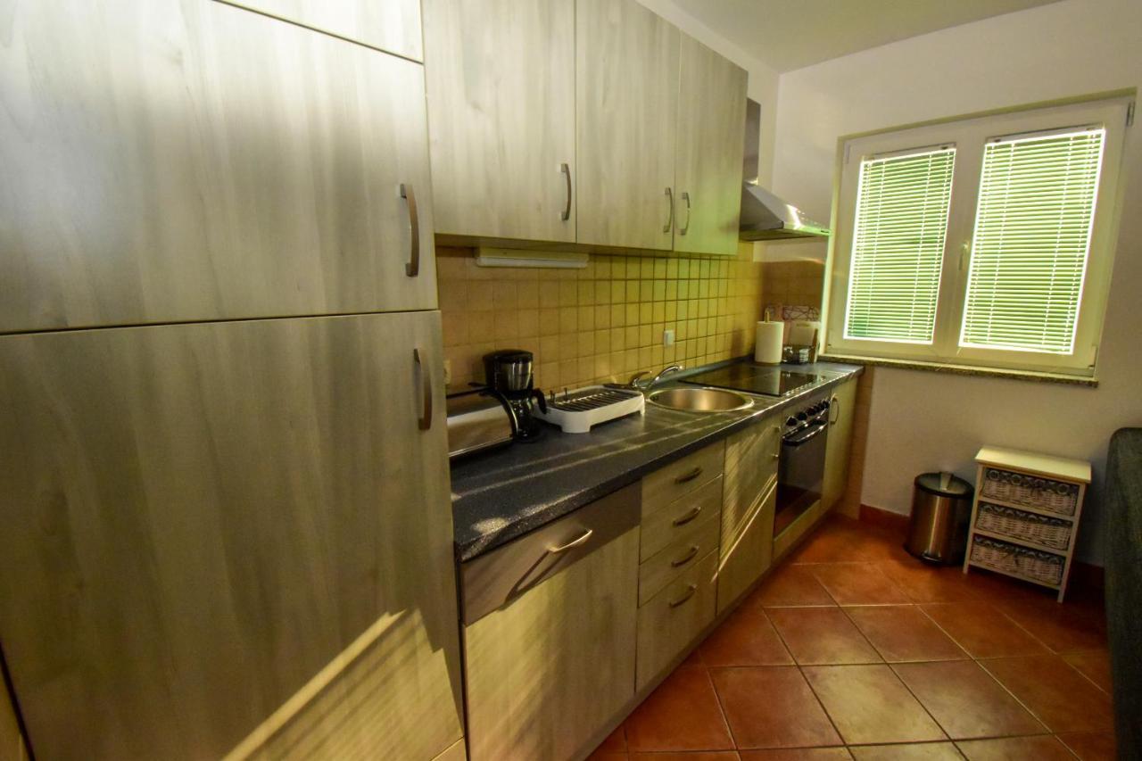Apartman Smilje Rab Town Esterno foto
