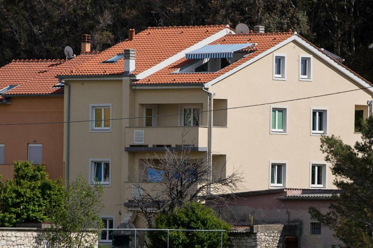 Apartman Smilje Rab Town Esterno foto